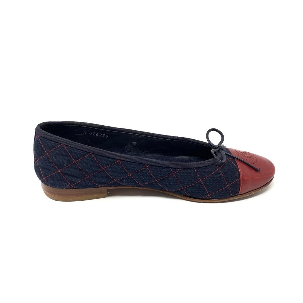 Chanel Cap-Toe Ballet Flats - Picture 4 of 6
